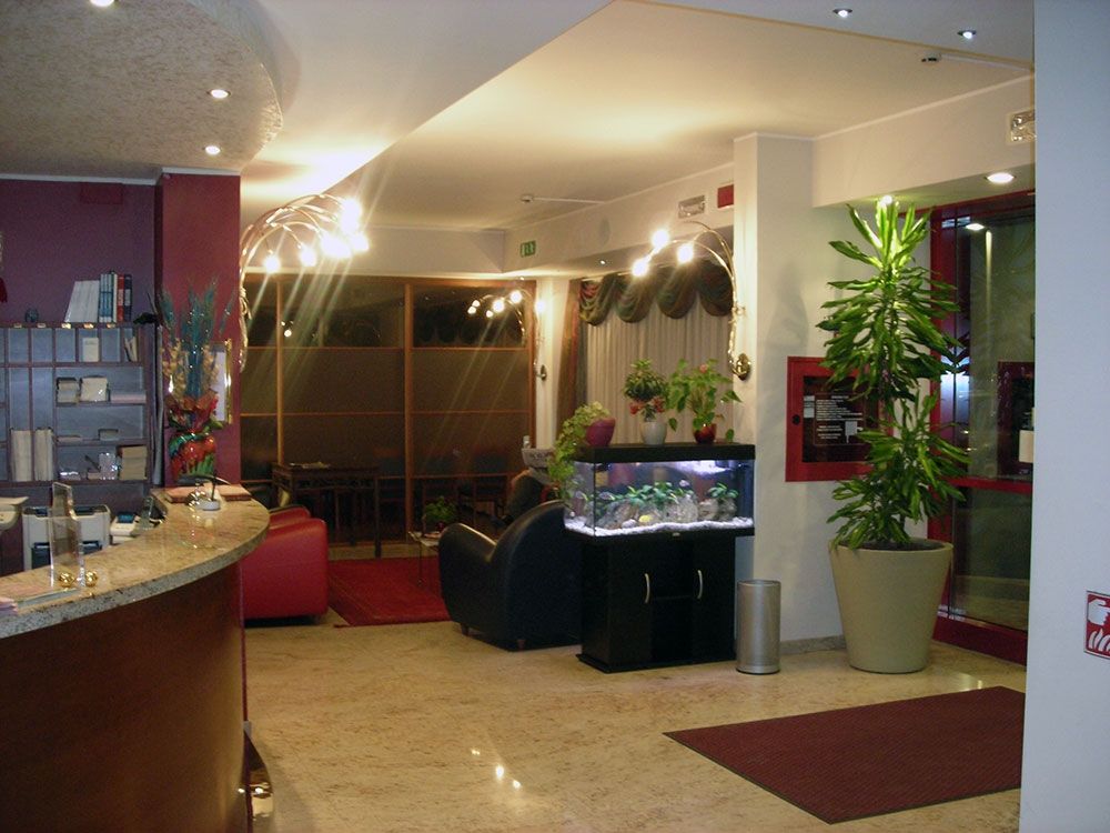 Hotel Sporting Trento Exteriér fotografie